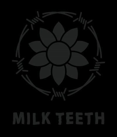 logo Milk Teeth